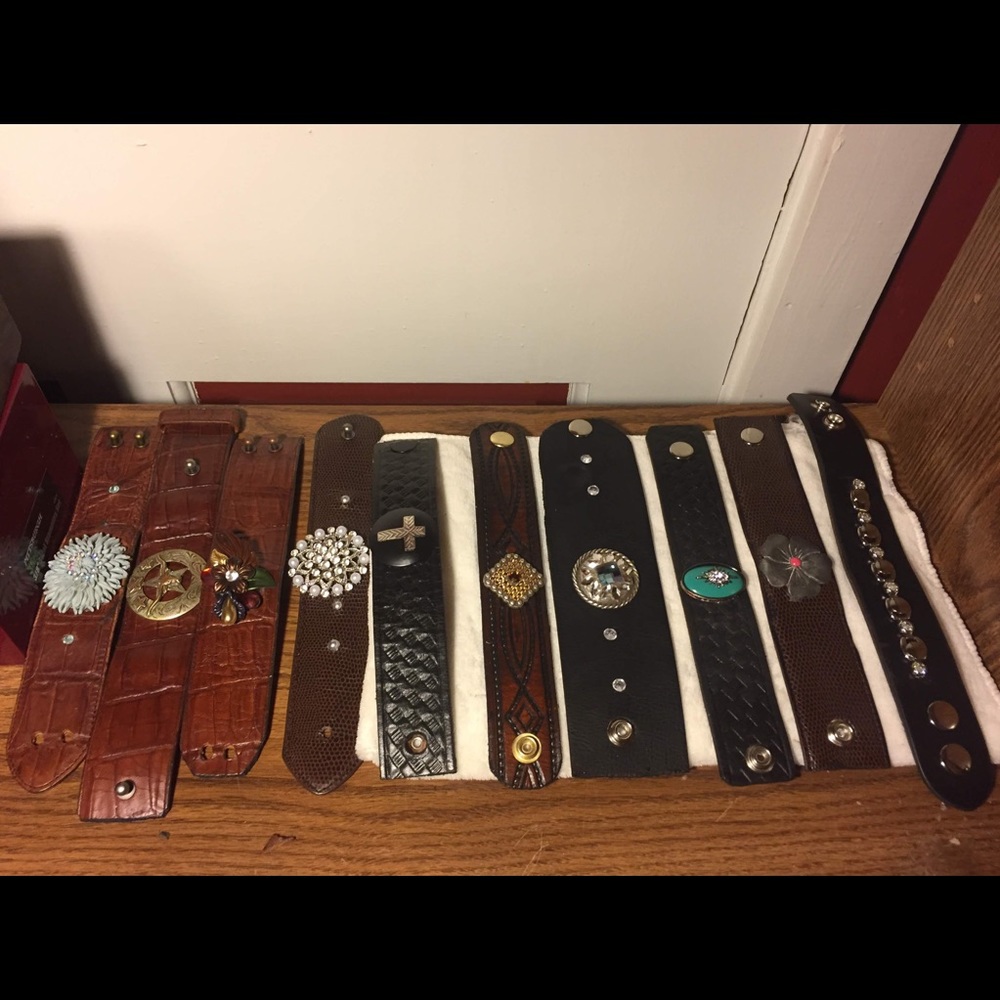 Handmade leather cuff bracelets - Picture 7 of 8